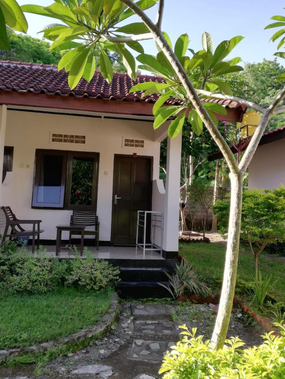 Indah Homestay And Cooking Classes Senggigi Exterior foto